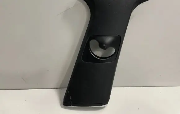 BMW X6 E71 (B) pillar trim (top) 6979850