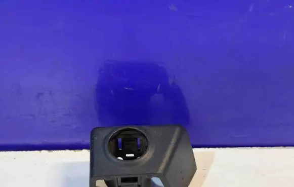 Volvo XC90 Front parking sensor holder (PDC) 31323857