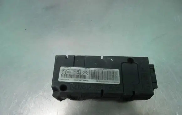 Peugeot 3008 I Bluetooth control unit module 9665183080
