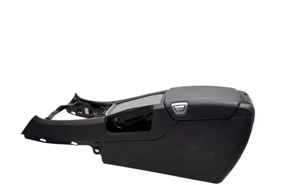 Volvo V70 Center console 30672520