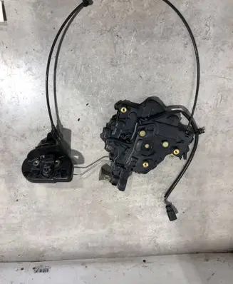 Volkswagen Transporter - Caravelle T5 Sliding door lock 7H0843654BG 7H0843604