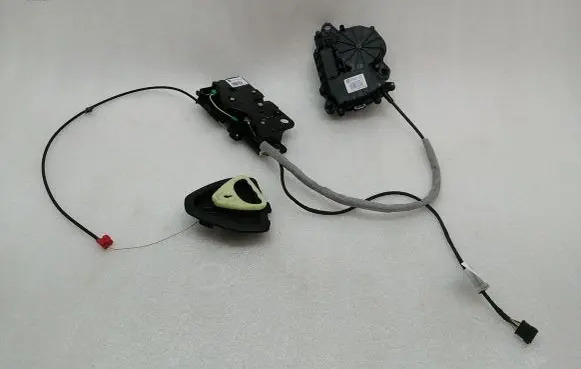 BMW M5 F90 Tailgate/trunk/boot lock/catch/latch 744101409