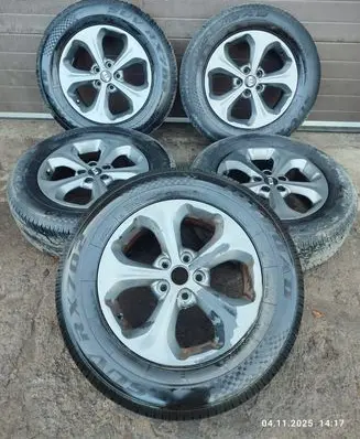 KIA Sorento R17 alloy rim 