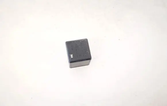 Opel Zafira A Other relay 90464760 v23134-k52-x220