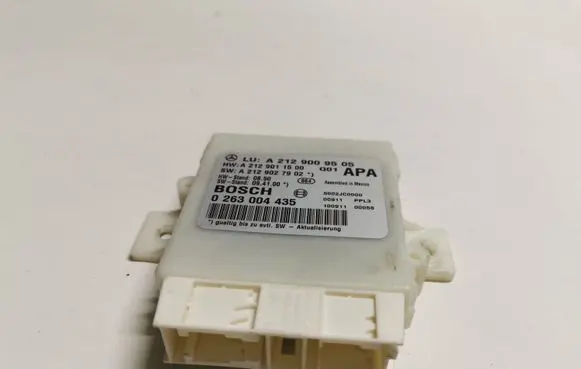 Mercedes-Benz E W212 Parking PDC control unit/module A2129009505