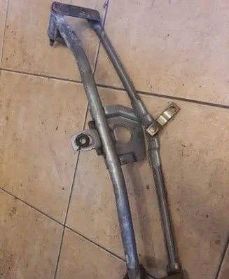 Volkswagen Golf IV Front wiper linkage and motor 1J0955623