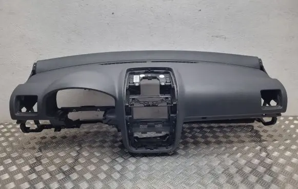 Volkswagen Golf V Dashboard 1K1858295 1K1857669