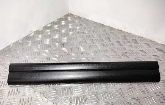 BMW X3 E83 Front sill trim cover 7051381 22339910