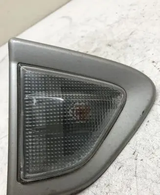 Chevrolet Captiva Front fender indicator light WY5W
