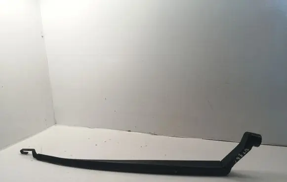 Front wiper blade arm
