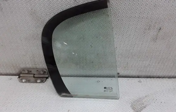 Opel Signum Rear vent window glass 
