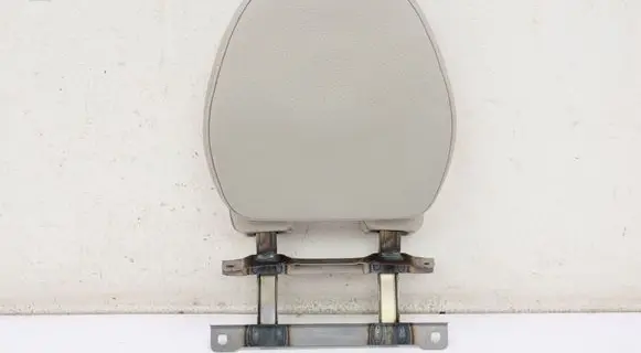Volvo V60 Front seat headrest 314982751