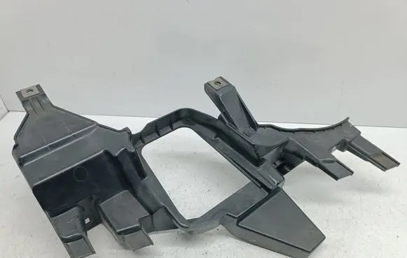 BMW 7 E65 E66 Headlight/headlamp mounting bracket 161698