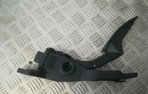 Mercedes-Benz GLE (W166 - C292) Accelerator throttle pedal a2923000100 6pv933966-63