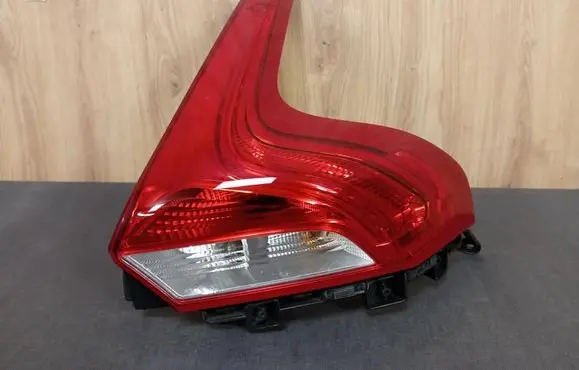 Volvo V40 Cross country Rear/tail lights 31283340