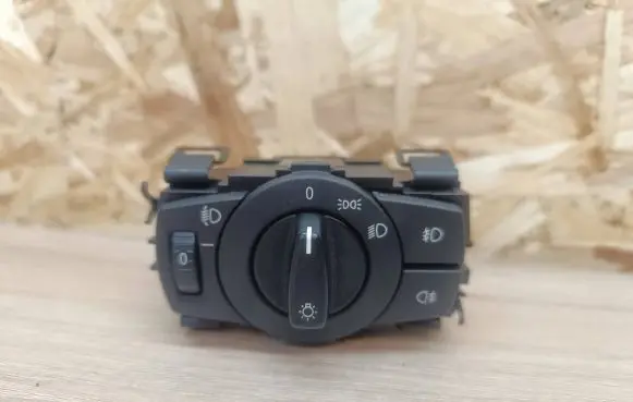 BMW 1 E81 E87 Light switch 6932794 33600102 3011031119