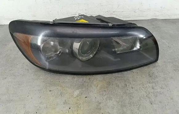 Volvo C30 Headlight/headlamp 
