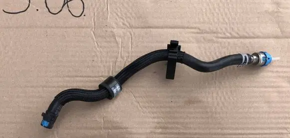 Volkswagen PASSAT B9 other engine part B27087762SK