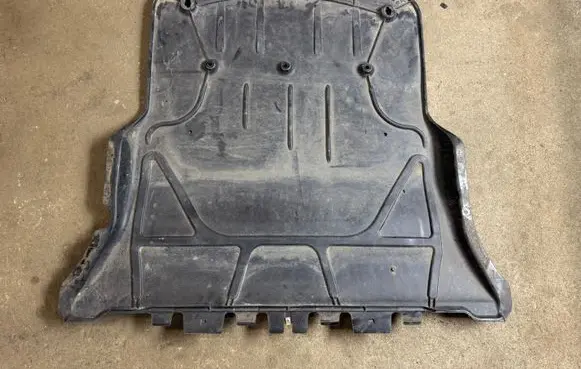 Cupra Formentor Engine splash shield/under tray 5WA825236