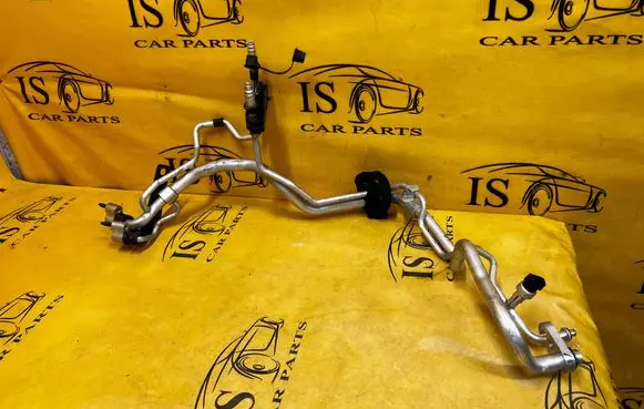 Land Rover Discovery 5 Air conditioning (A/C) pipe/hose K8D2-19A834-BC K8D219A834BC