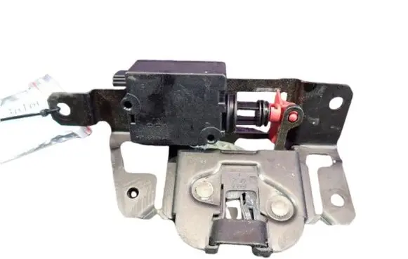 BMW X3 E83 Tailgate/trunk/boot lock/catch/latch