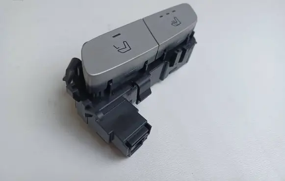 Mercedes-Benz E W213 Seat heating switch A2139051604