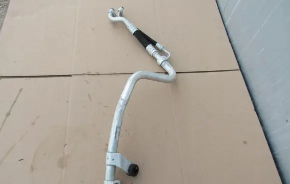 Mercedes-Benz SL R231 Air conditioning (A/C) pipe/hose A2318300415