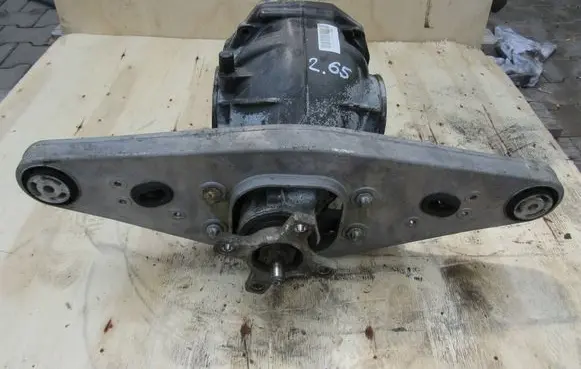 Mercedes-Benz E W211 Rear differential A2303511808MERC5 2303511808