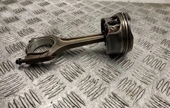 BMW 3 E92 E93 Piston with connecting rod 7589197 543