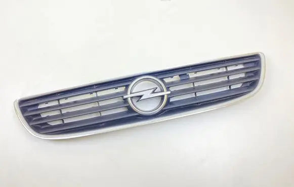 Opel Zafira A Front bumper upper radiator grill 90580685
