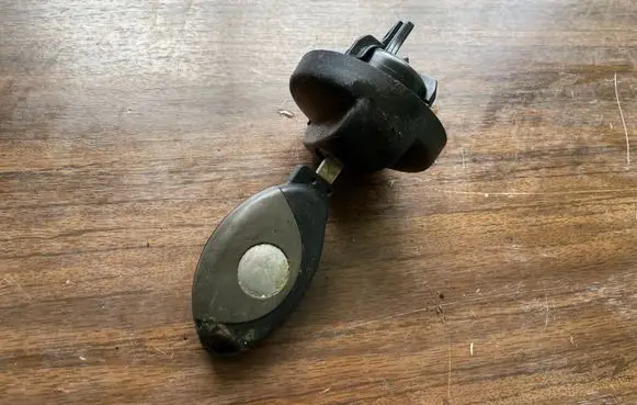 Peugeot 807 Fuel tank filler cap 