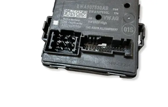 Volkswagen Multivan T7 Gateway control module 5WA907530AB 5WA907530L A2078413306