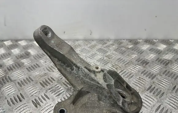 Mini One - Cooper Coupe R56 Engine mounting bracket 67871110 22316872019