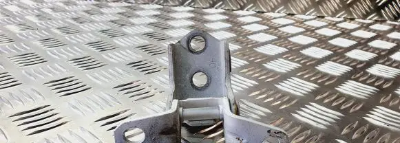 Mazda 2 Front door upper hinge