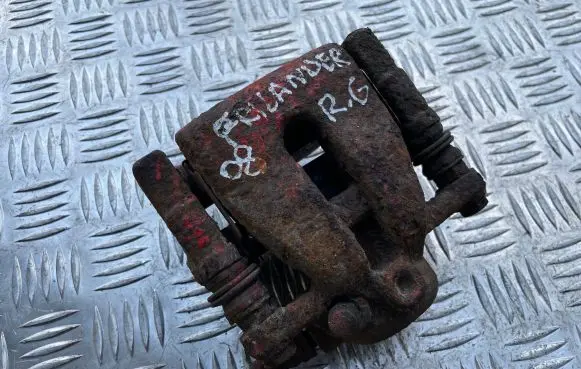 Land Rover Freelander 2 - LR2 Rear brake caliper