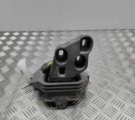 Mercedes-Benz A W176 Engine mount bracket ENAC46000DF A2462400617