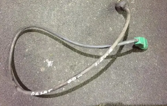 Audi A4 S4 B6 8E 8H Detonation knock sensor 07d905377