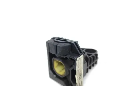 Alfa Romeo Stelvio Radiator mount bracket 00505426860 MB1465125390 450000129