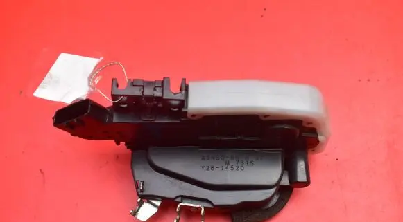 Nissan Leaf I (ZE0) Rear door lock Y26-14520