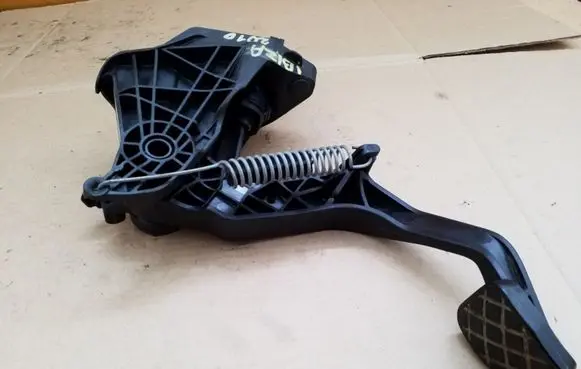 Clutch pedal