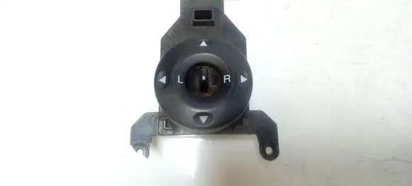 Hyundai Santa Fe Wing mirror switch 371480