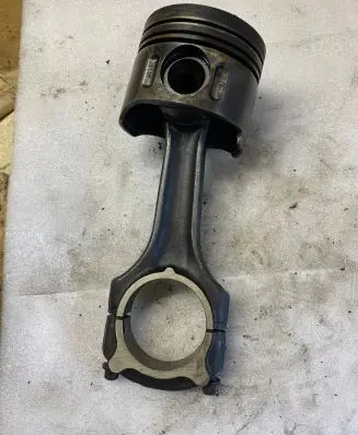 Mercedes-Benz Vito Viano W639 Piston with connecting rod 611034 G1703 R58854