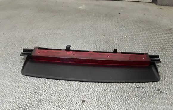 Audi A6 S6 C6 4F Third/center stoplight 4F5945097