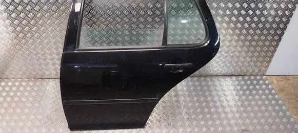 Volkswagen Golf IV Rear door S26372886