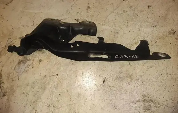 Volvo V70 Tailgate/trunk/boot hinge 31250186