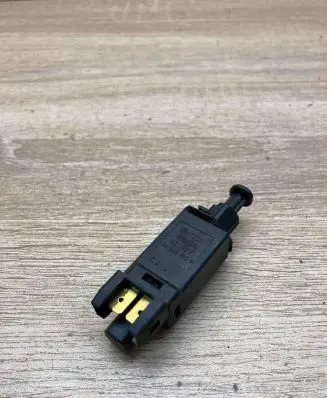 Volkswagen Transporter - Caravelle T4 Brake pedal sensor switch 191945515B