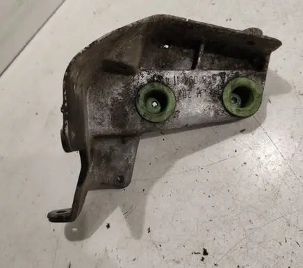 Mercedes-Benz C W204 Engine mounting bracket A6460941141