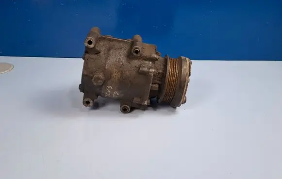 Ford Focus Air conditioning (A/C) compressor (pump) XS4H19D629AD