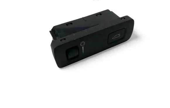 Volvo XC60 Tailgate/boot open switch button P31443873