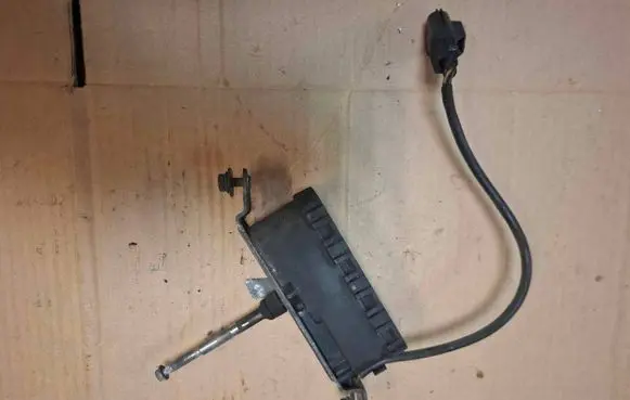 Volvo S80 Headlight wiper motor TB10D
